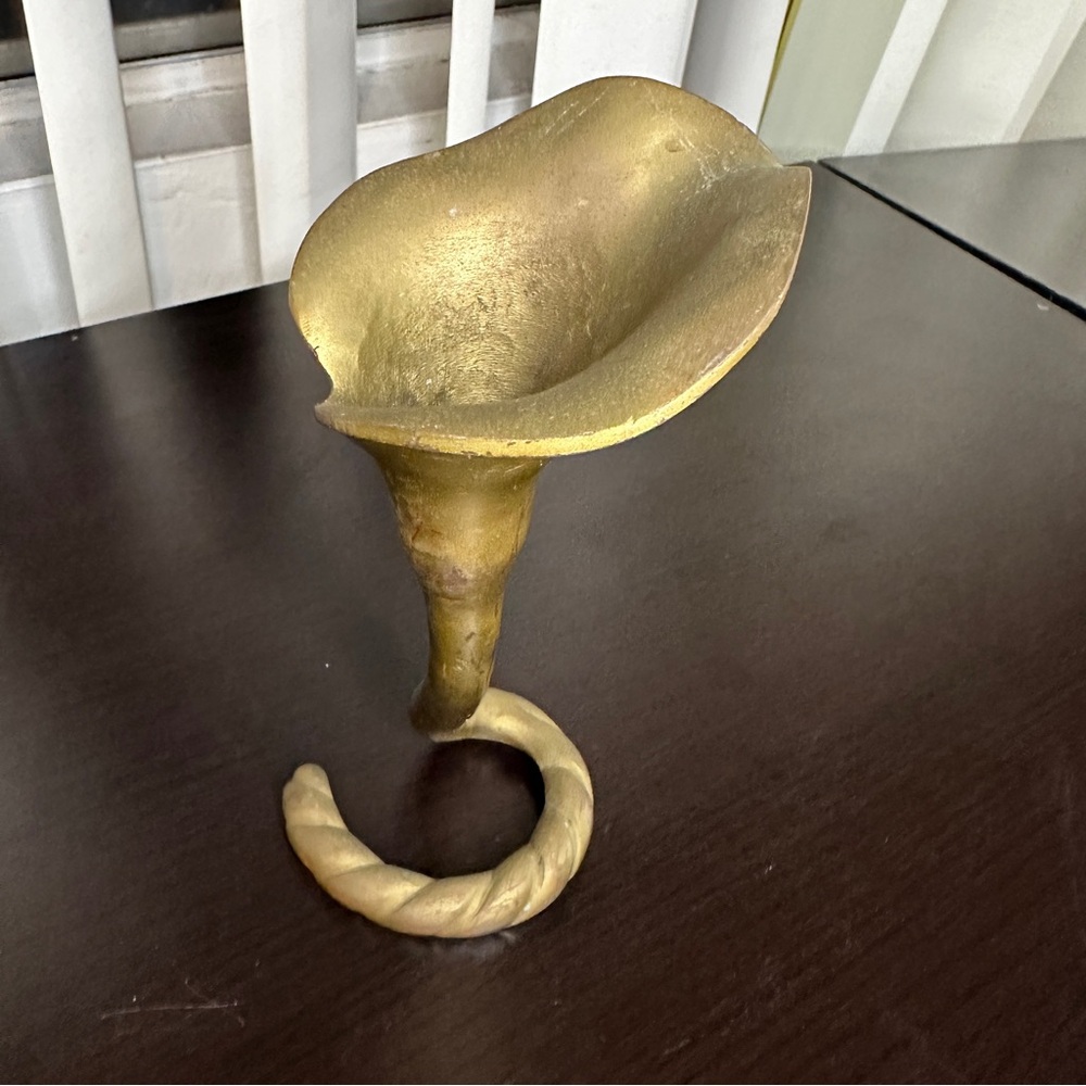 Vtg Mid Century Modern Brass Calla Lily Flower Candleholder Nice Patina 5” Tall